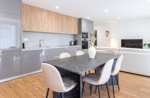 Santa Marinha Apartment | Polacos Residence | 2BR | Apt H by LovelyStay