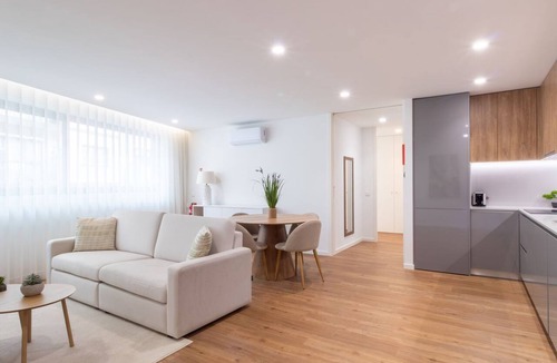 Santa Marinha Apartment | Polacos Residence | 1BR | Apt C by LovelyStay