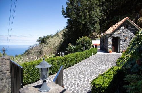 Sao Vicente House | Portas da Levada B by Rent-a-key