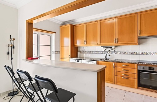 Portimao Apartment | Portimão 1BR with Pool by LovelyStay