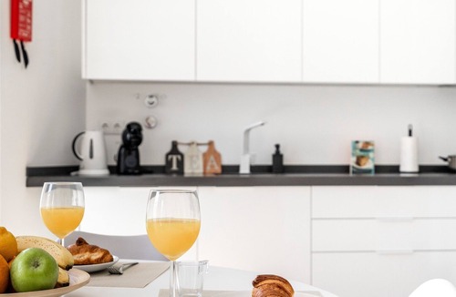 Portimao Apartment | Portimao riverview T2 luxe 1st floor with Balcony, Wi-Fi and Air Conditioning