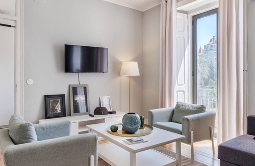 Sao Jorge de Arroios Apartment | Portugal Portfolio - Cardo White Duplex