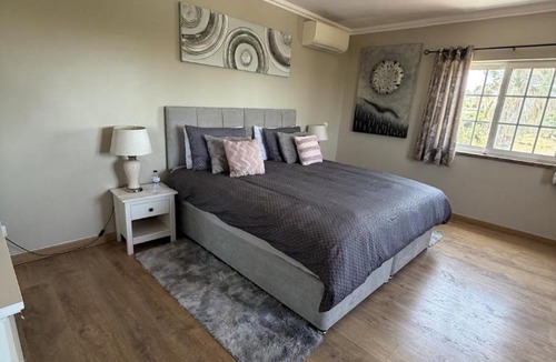Porches Bed & Breakfast | Portuguese villa with beautiful views