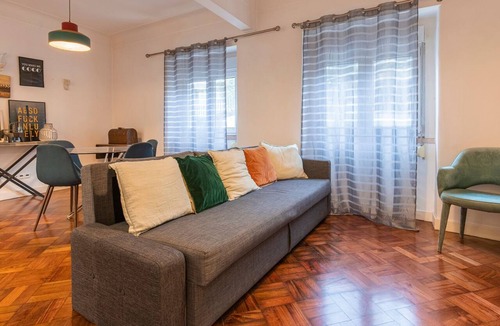 Principe Real Apartment | Príncipe Real Concept by LovelyStay