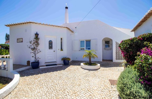 Luz Villa | Praia da Luz villa, 3br 2ba, two blocks from the stunning Atlantic coast