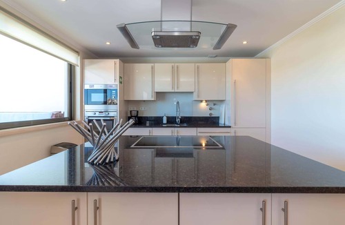 Ferragudo Apartment | Premier nº 37 - Modern Two Bedroom Apartment with Sea Views
