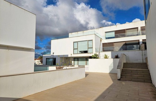 Atalaia de Cima House | Premium 3-Bedroom Villa – Silver Coast Heights, Praia da Areia Branca