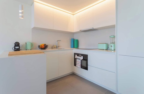 Falca Apartment | Premium Lisbon Residence | Pool, Gym & Parking