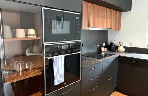 Espinho Apartment | Premium T1 - Golden Sunset