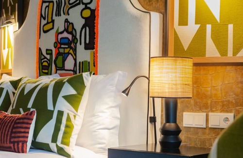 Ponte de Sor House | Prime Location in Montargil! Courtyard View, Free Parking, Swimming Pool!