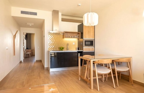Luz Apartment | Prime Location! Kitchenette, Outdoor Pool, Pets Allowed, Near Burgau Beach!
