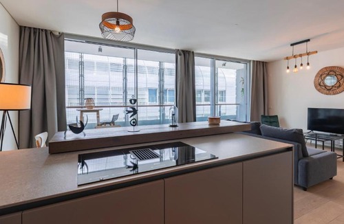 Marvila Apartment | Prime Riverside 1BDR Apartment by LovelyStay