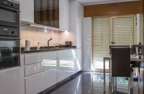 Campanha House | Private Heated Swimming Pool