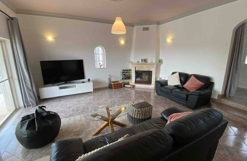 Mosqueira Villa | Vivenda Rosa