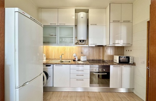 Cavacos Apartment | Quarteira Central 3 by Homing