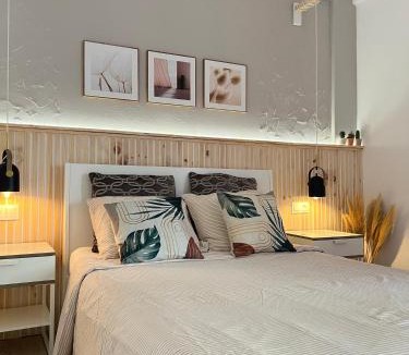 Reboleira House | Quarto confortável com varanda