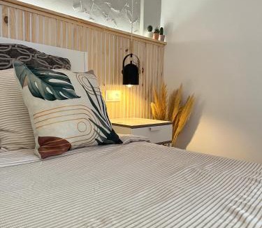 Reboleira House | Quarto confortável com varanda