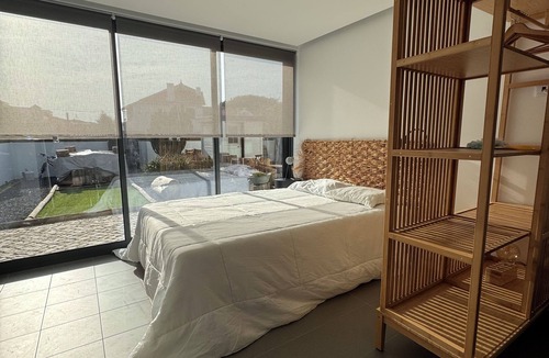 Cascais Bed & Breakfast | Quarto em Ambiente Familiar Entre a Serra e o mar