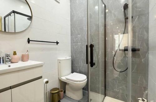 Carvoeira Apartment | Quarto Privado charbel