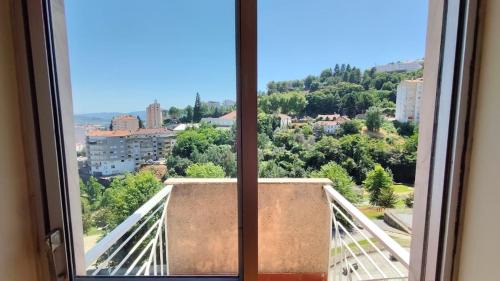 Covilha House | Quarto privado com varanda, wi-fi, linda vista, perto da UBI