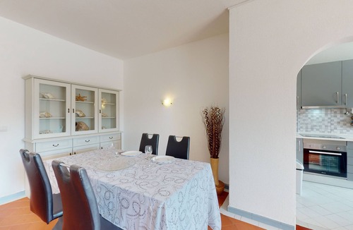 Montechoro Apartment | Quiet apartment T1 Albufeira 002