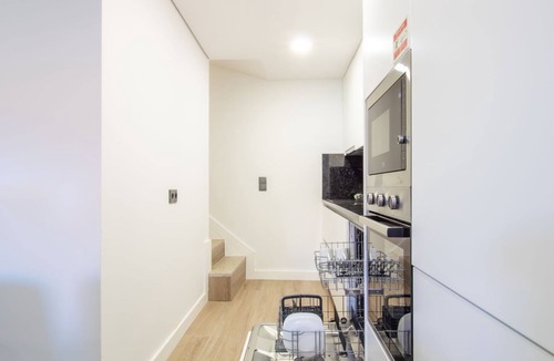 Lapa House | Quiet Duplex w/Patio in Lapa by LovelyStay