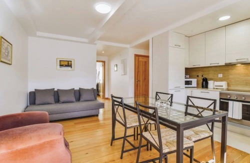 Sao Bento Apartment | Quiet Prince - City Center Apartment (2D)
