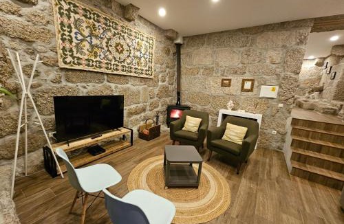 Terras de Bouro House | Quinta da Casa dos Santos - Inside Gerês