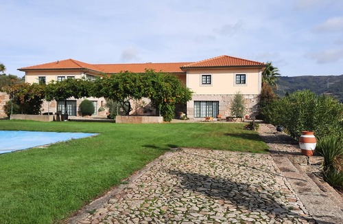 Gouviaes Cottage | Quinta da Vinha - Douro, located in the heart of the region of the Cistercian monks.