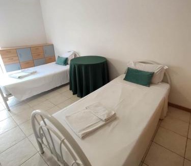 Portimao Apartment | Quinta das Oliveiras 4 Bedrooms with Balcony