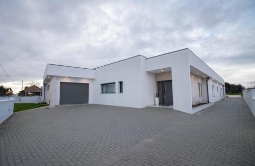 Pombal Villa | Quinta das Oliveiras , Casa moderna & Confortavel