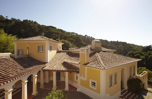 Monserrate Villa | Quinta Matalva main house and barn