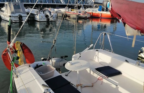 Parque das Nacoes Boat Rental | Racing Boat
