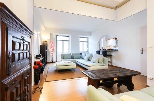 Santa Isabel Apartment | Rato Elegant by Hosty