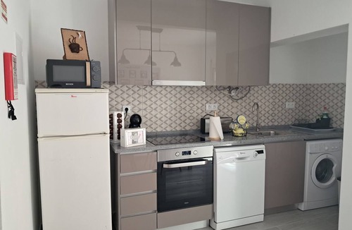 Vila Vicosa House | Refúgio Viçoso: Quiet Family Home with a Patio and 3 Air Conditioners)