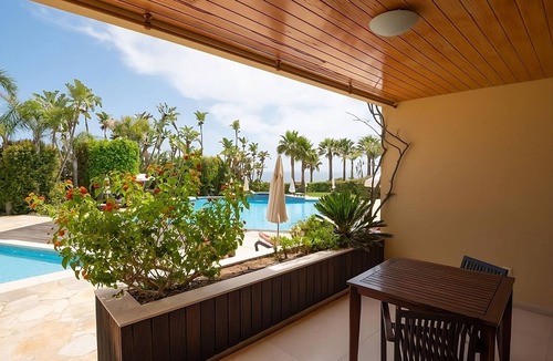 Luz Apartment | Relax and Unwind! Kitchenette, Pool, Pets Allowed, Near Boavista Golf Course!