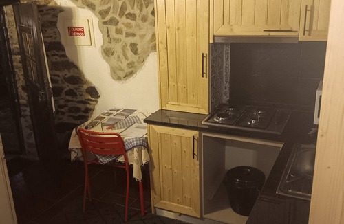 Gois Ski Chalet | Relax at Ceira Cottage -Private Plunge Pool & Nature Escape
