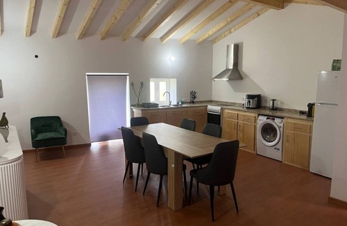 Balocas House | Relaxing refuge by the River Alva