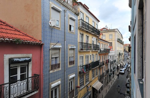 Santo Estevao Apartment | Remedios VII- fantastic terrace and river view!
