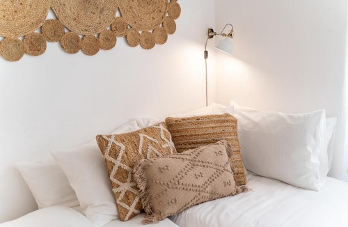 Beato Apartment | Renew Yourself at an Unvarnished City Hideaway