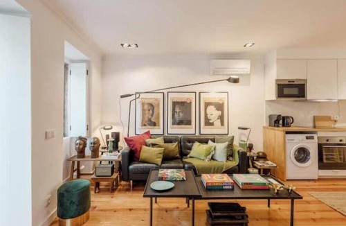 Casal da Ladeira Apartment | Renovated duplex with 2 suites
