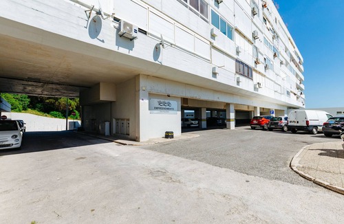 Santiago Apartment | RENT4REST SESIMBRA OCEAN VIEW STUDIO - DIRECT BEACH ACCESS