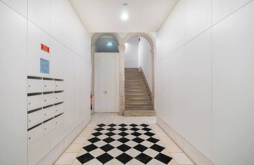 Baixa Apartment | Restauradores Deluxe | Prime Location w/Lift