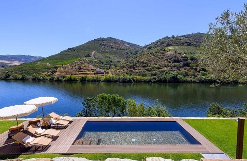 Cotas Villa | Riverfront Douro Villa With Pool in Wine Region