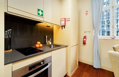 Sao Paulo Apartment | Riverside Flat Steps from Lisbon’s Attractions
