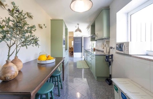 Cardielos House | Riverside Retreat w/Infinity Pool & BBQ,