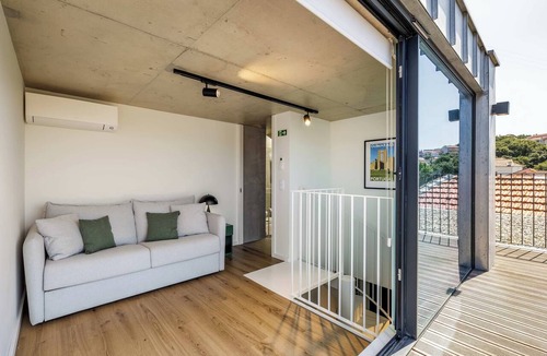 Sao Pedro da Afurada Apartment | Riverside View Apt, Near Porto & Beach