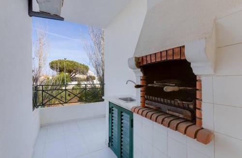 Vale de Carro Apartment | ROJA PÉ - Elegante apartamento T2 com AC perto do Pine Cliffs