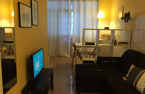 Avenida de Roma Apartment | Romantic and renewed 1 Bedroom Apartamento in Avenida de Roma