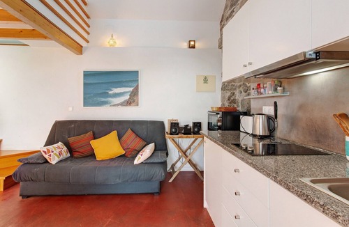 Prazeres House | Romantic Ocean Getaway